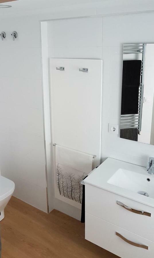 Estudio Atico Con Altillo Ourense Exterior foto